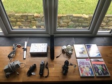 Nintendo Wii - Karaoke Bundle