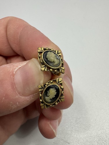 Vintage cameo clip - vintage,