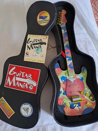Fender guitar mania miniature - fender,
