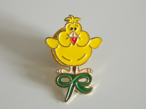 Macmillan cancer relief - relief, pin