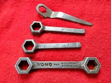 4 x Vintage Bedstead Fitting