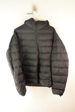 Uniqlo Mens Black Ultra Light