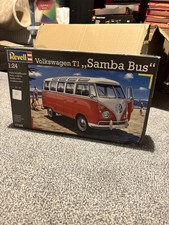 Revell Volkswagen T1 Samba Bus