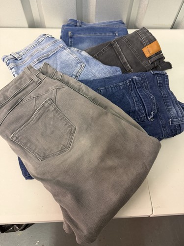 Pairs women jeans bundle - women’s,