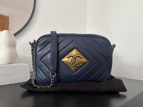Chanel blue diamond quilted - diamond,
