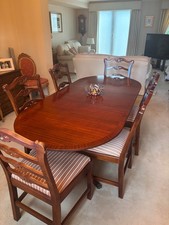 dining room table and chairs x