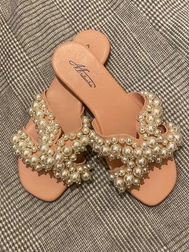 Mulanka nude pearl and