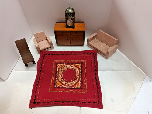 Vintage dolls house furniture - dolls,