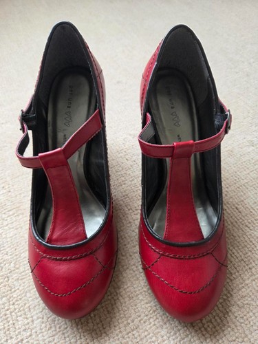 Per una red - s, heeled