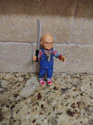 Child play chucky - chucky, action