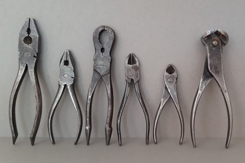 Items pliers various sizes - 6,