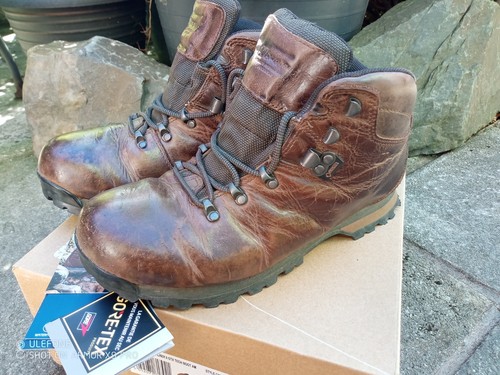 Berghaus brown hillwalker - berghaus, ii