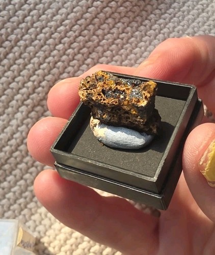 Pharmacosiderite burdell - pharmacosiderite,