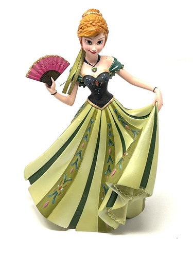 Disney showcase couture - disney,