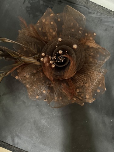 Brown fascinator hair clip - fascinator,