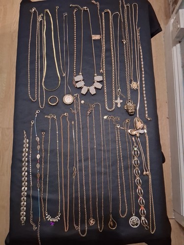 Gold tone necklace - tone, bracelet