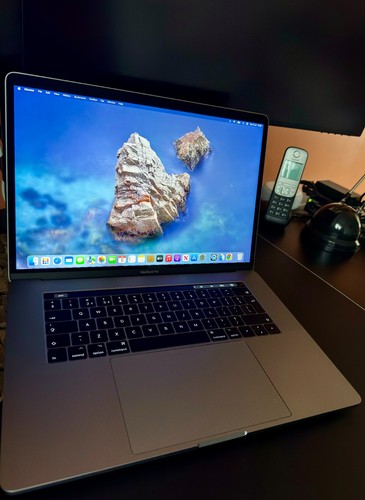 Apple macbook pro - apple, a1707