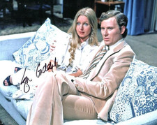 Television Autograph: LIZA GODDARD (The Brothers) Signed Photo