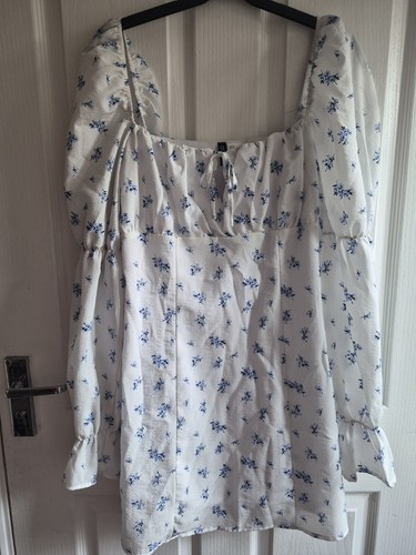 Ladies dress size m - dress.,