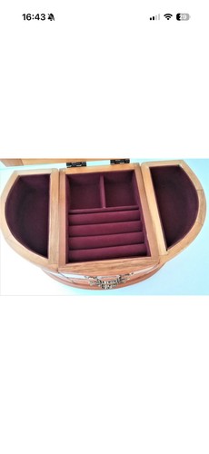 Vintage style mele oak finish - style,