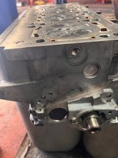 VW GOLF 2011 , !.6 diesel CAY , cylinder head with cam shafts .