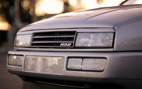 Eyebrow bad look headlight - eyebrow/,