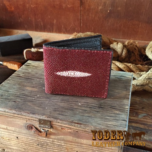 Red stingray bifold wallet - red,