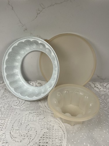 Vintage tupperware large jelly - vintage,