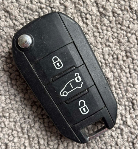 Genuine peugeot button - peugeot,