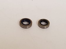 Crankcase oil seal set Suits