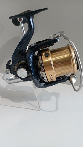 Daiwa wind cast 4000qd - daiwa,
