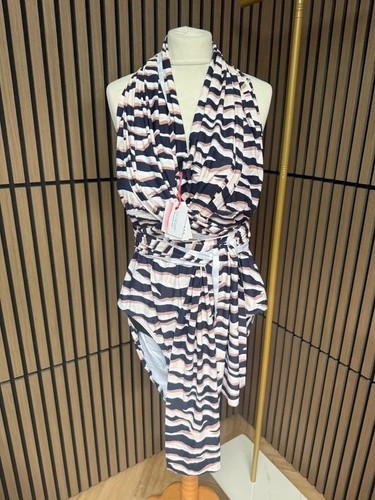 New with tags - , magisculpt