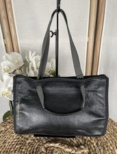 Mandarina duck black leather - duck,