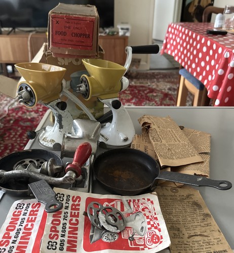 Collectable vintage spong - collectable,