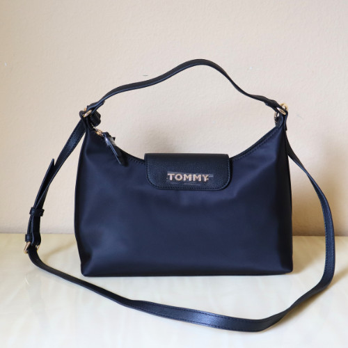 Bnwt tommy hilfiger black gold - hilfiger,