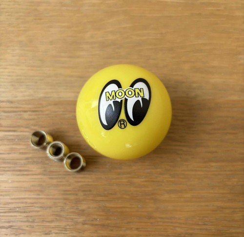 Mooneyes jdm acrylic yellow - acrylic,