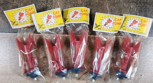 Vintage lot 1960s bee - vintage, of