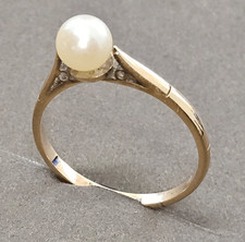 9ct Yellow Gold Cultured Pearl Ring Size P