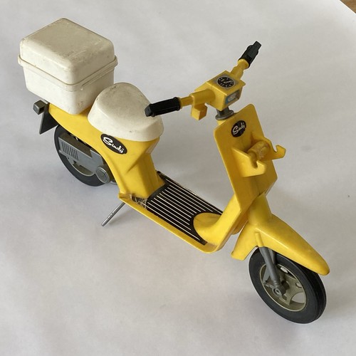 Sindy vintage scooter moped - vintage,