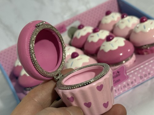 12x next cupcake kisses - 1,