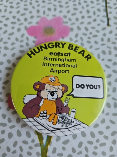 The kardomah hungry bear - hungry, pin