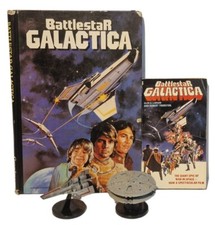 BATTLESTAR GALACTICA  KONAMI CYLON BASESTAR & VIPER PLUS ANNUAL & PAPERBACK SET