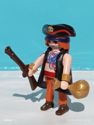 Playmobil tattooed pirate - pirate, ship