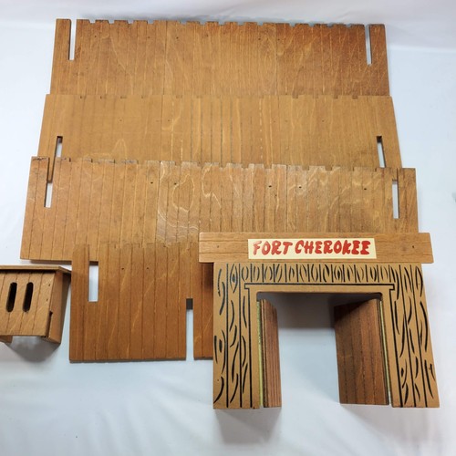 Vintage active toys - active, fort
