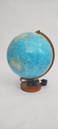 Illuminated globe usb study - globe,