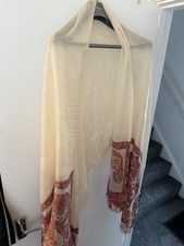 Lovely Ladies Cream / Red Elephants Scarf / Shawl - Unused