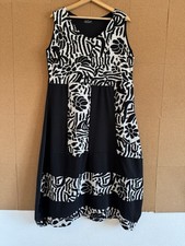 Sarah Santos Midi Dress Large