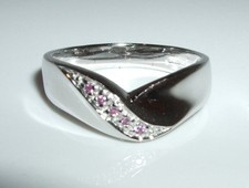 ***  18CT WHITE GOLD PINK