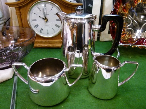 Art deco piece - art,