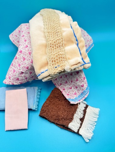 Vintage bedding for sindy doll - bedding,